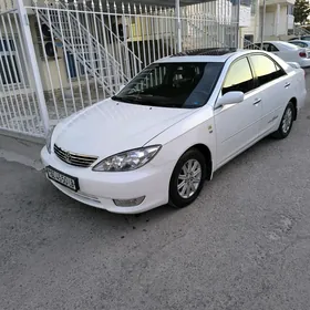 Toyota Camry 2004