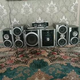 Muzykalnyý sentr (муз центр)LG