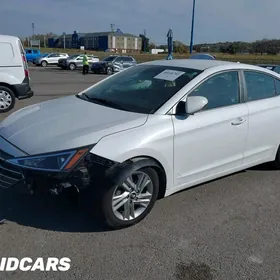 Hyundai Elantra 2020