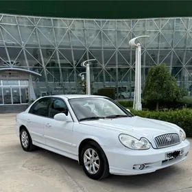 Hyundai Sonata 2001