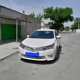 Toyota Corolla 2015