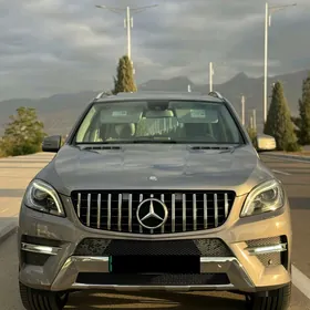 Mercedes-Benz ML350 2015