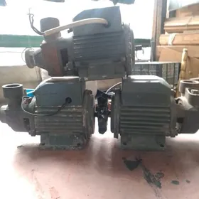 насос