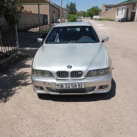 BMW E39 2001