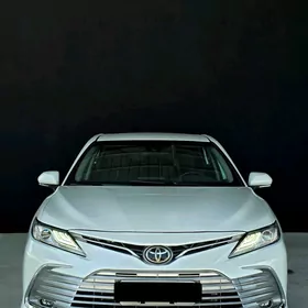 Toyota Camry 2022