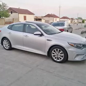 Kia Optima 2019