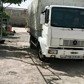 Mitsubishi Canter 1990