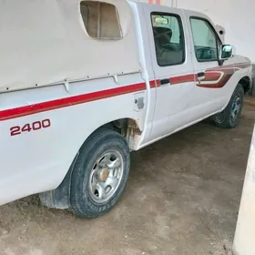 Nissan Navara 1987