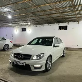 Mercedes-Benz C300 2010
