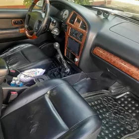 Nissan Pathfinder 2001