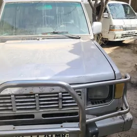 Mitsubishi Pajero 1997
