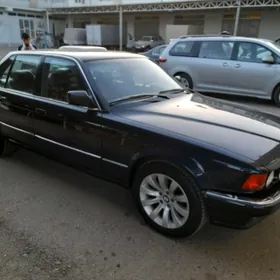 BMW 7 Series 1989