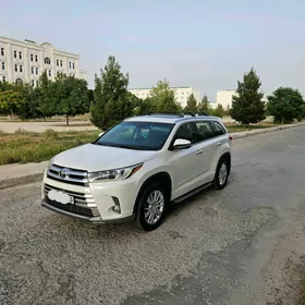 Toyota Highlander 2018