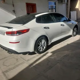 Kia Optima 2020