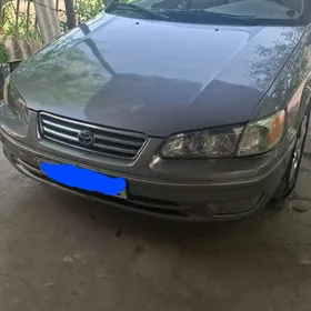 Toyota Camry 2000