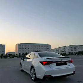 Toyota Avalon 2019