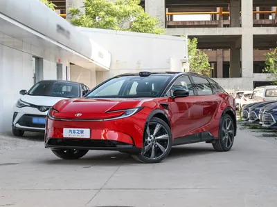 Toyota начала выпуск электрического купе-кроссовера bZ5 по цене от $18 тысяч
