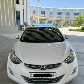 Hyundai Elantra 2011