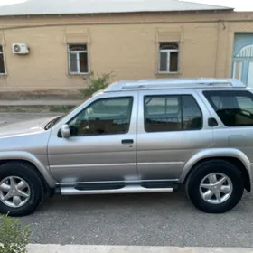 Nissan Pathfinder 2002