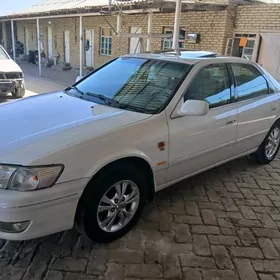 Toyota Camry 2000