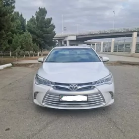 Toyota Camry 2016