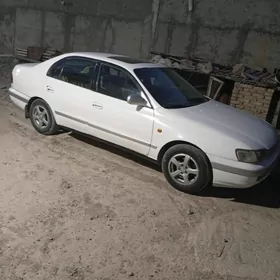 Toyota Carina 1992