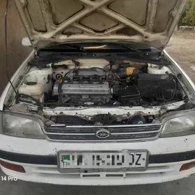 Toyota Carina 1995