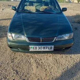 Nissan Sunny 1999