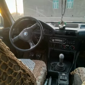 BMW 525 1990