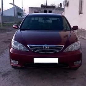 Toyota Camry 2004