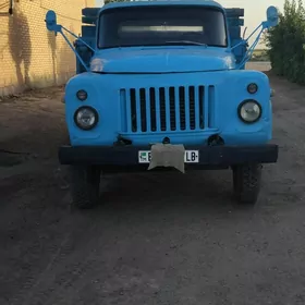 Gaz 5204 1982