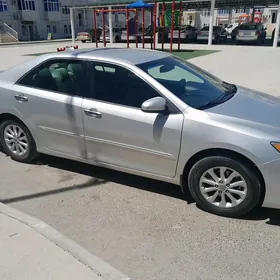 Toyota Camry 2014