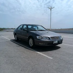 Toyota Camry 2001
