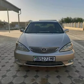 Toyota Camry 2004
