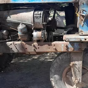 MTZ T-28 2025