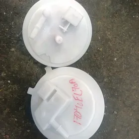 Nissan Wersa benze kryşga
