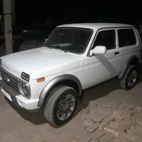 Lada Niva 2010