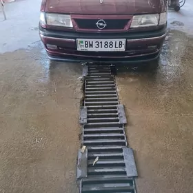 Opel Vectra 1990