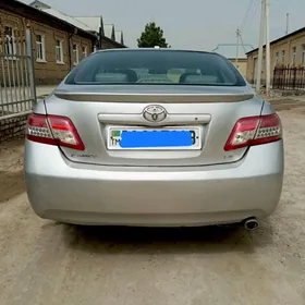 Toyota Camry 2010