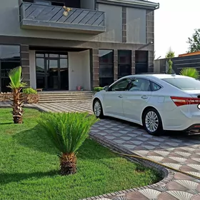 Toyota Avalon 2013