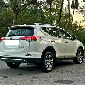 Toyota RAV4 2018