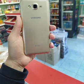 Samsung J7