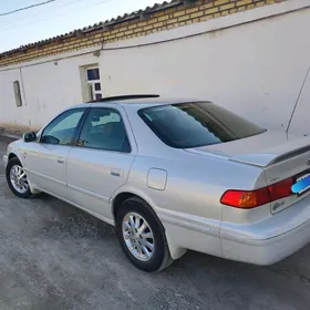Toyota Camry 2000