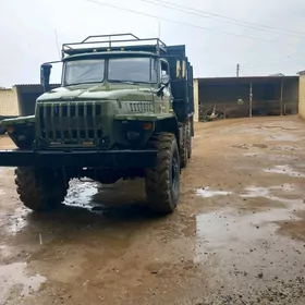 Ural 4320 1980