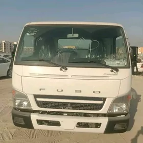 Mitsubishi Canter 2025