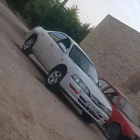 Toyota Carina 1995