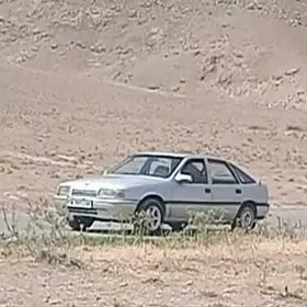 Opel Vectra 1989