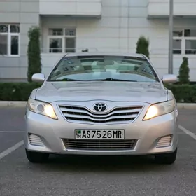 Toyota Camry 2010