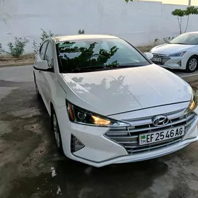 Hyundai Elantra 2020