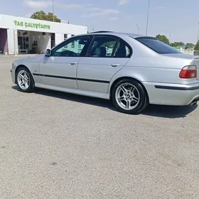BMW E39 2003